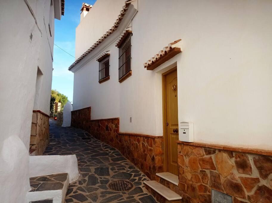Casa Canillas - For Solo Travelers Or Small Groups Of 4 To 6 People Canillas de Aceituno Exteriér fotografie